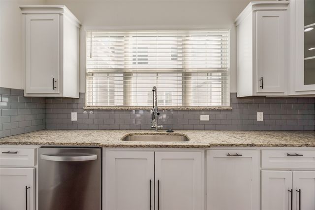 214 Lanyard Drive, Lewisville, TX 75057