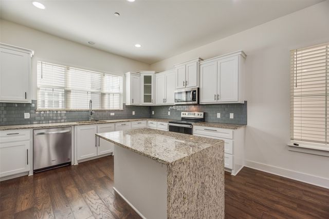 214 Lanyard Drive, Lewisville, TX 75057