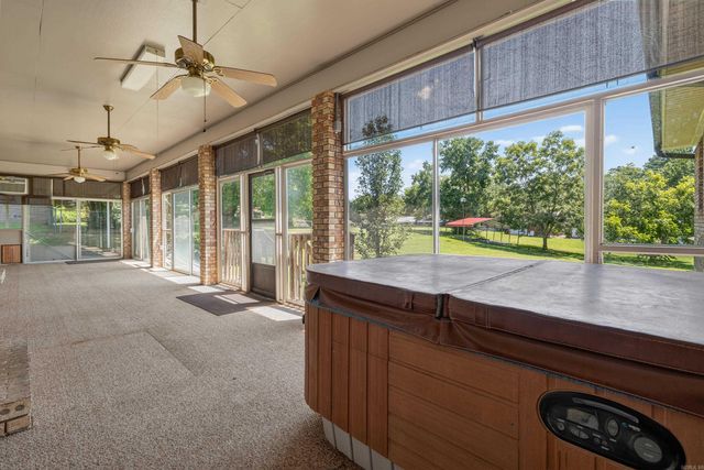 687 Terry Street, Hot Springs, AR 71913