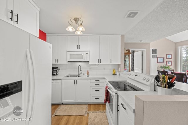 812 Wildrose Court, Anchorage, AK 99518
