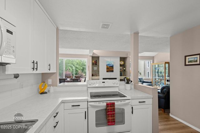 812 Wildrose Court, Anchorage, AK 99518