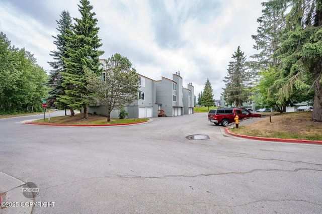 812 Wildrose Court, Anchorage, AK 99518