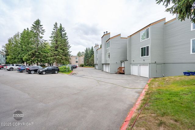 812 Wildrose Court, Anchorage, AK 99518