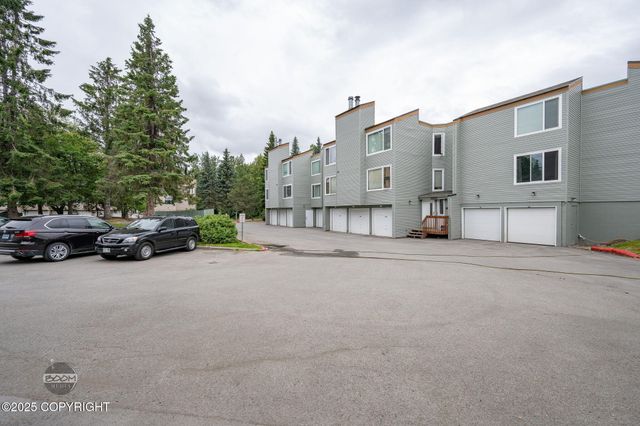 812 Wildrose Court, Anchorage, AK 99518