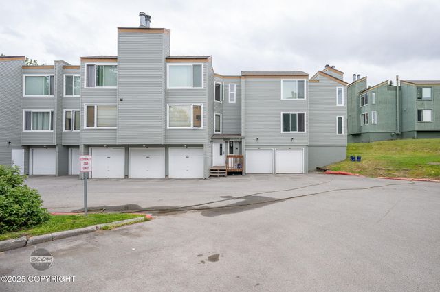 812 Wildrose Court, Anchorage, AK 99518