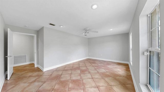 205 24TH AVENUE SW, Ruskin, FL 33570