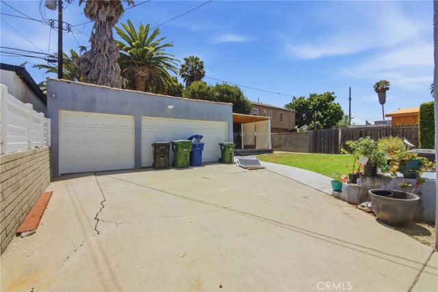 2142 W 73rd, Los Angeles, CA 90047