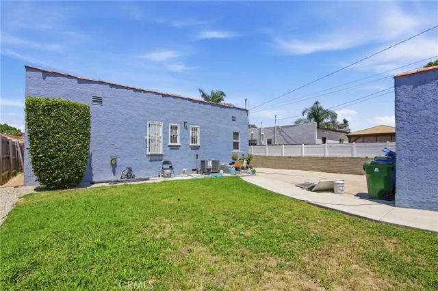 2142 W 73rd, Los Angeles, CA 90047