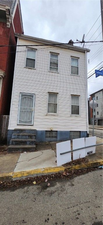 114 Seneca St, Hill District, PA 15219