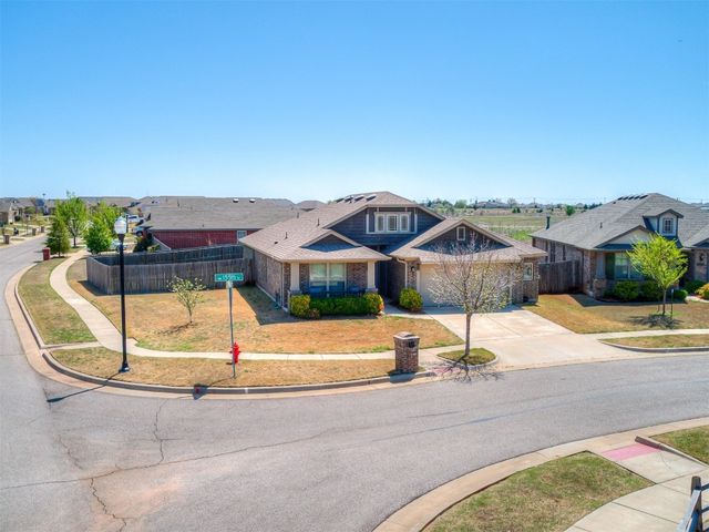 6912 NW 155th Terrace, Edmond, OK 73013