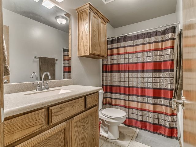 6912 NW 155th Terrace, Edmond, OK 73013