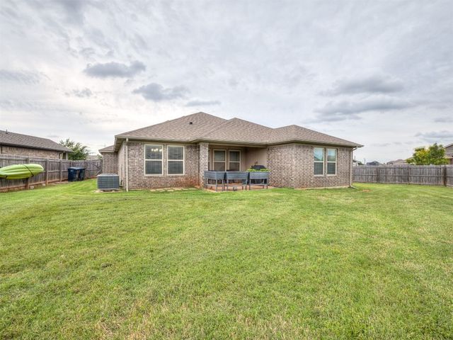 6912 NW 155th Terrace, Edmond, OK 73013