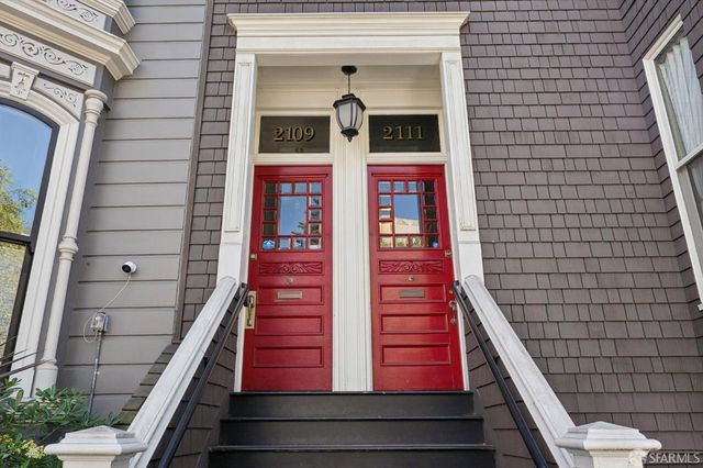 2111 Bush Street, San Francisco, CA 94115