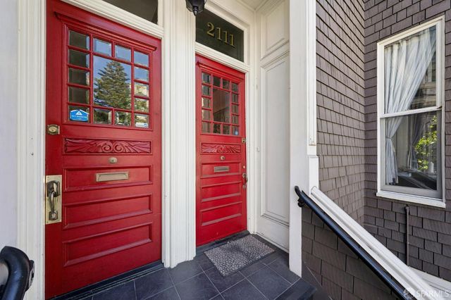 2111 Bush Street, San Francisco, CA 94115