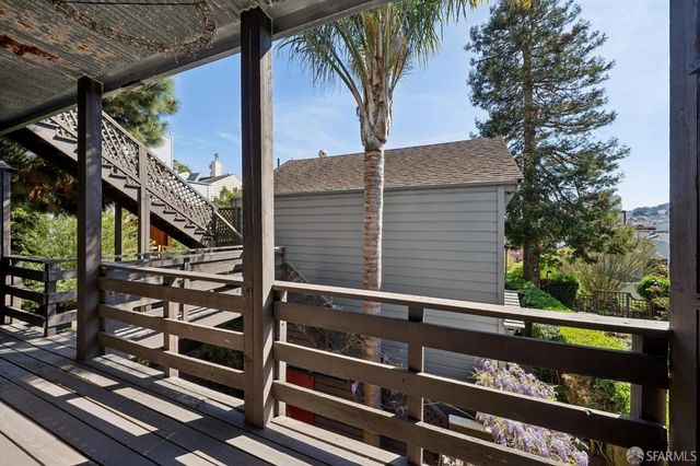 2111 Bush Street, San Francisco, CA 94115