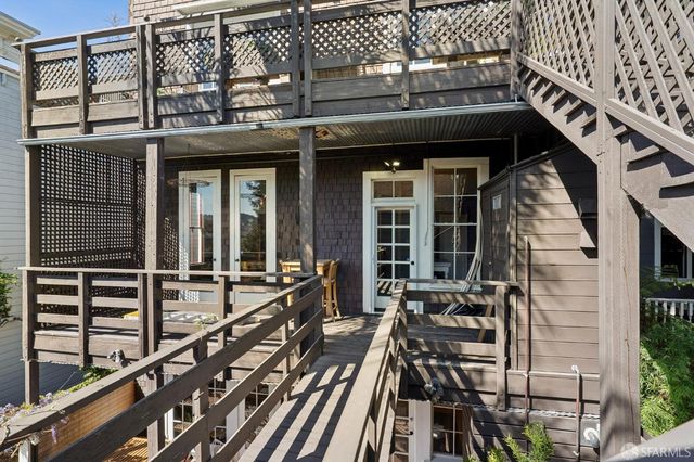 2111 Bush Street, San Francisco, CA 94115