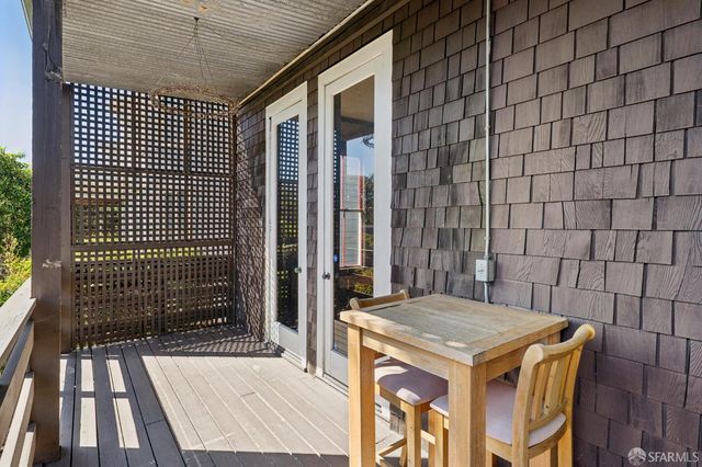 2111 Bush Street, San Francisco, CA 94115