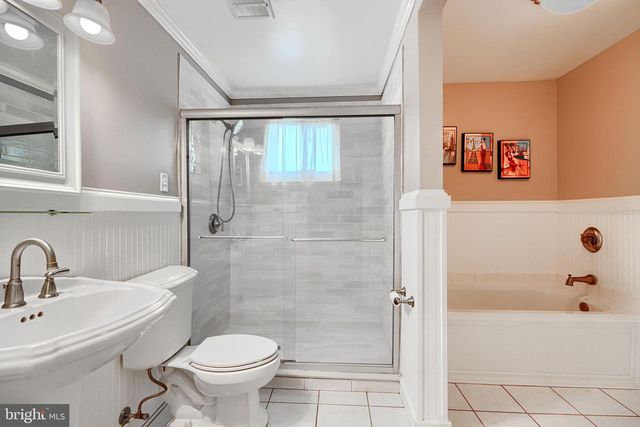4230 DARLEIGH RD, Baltimore, MD 21236