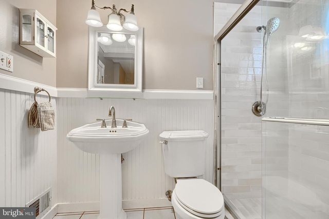 4230 DARLEIGH RD, Baltimore, MD 21236