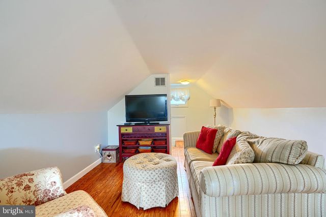 4230 DARLEIGH RD, Baltimore, MD 21236