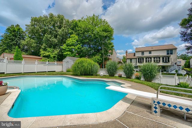 4230 DARLEIGH RD, Baltimore, MD 21236