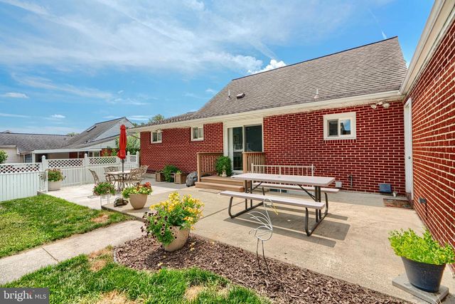 4230 DARLEIGH RD, Baltimore, MD 21236