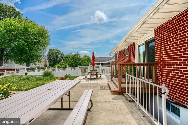 4230 DARLEIGH RD, Baltimore, MD 21236