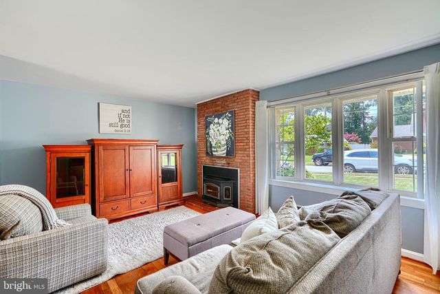 4230 DARLEIGH RD, Baltimore, MD 21236