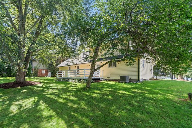 43618 Carla Drive, Paw Paw, MI 49079