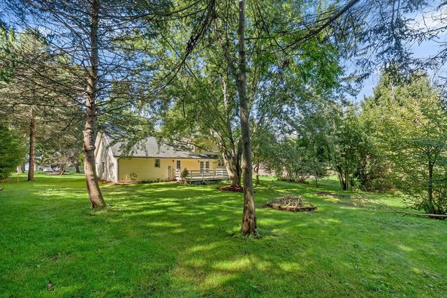 43618 Carla Drive, Paw Paw, MI 49079