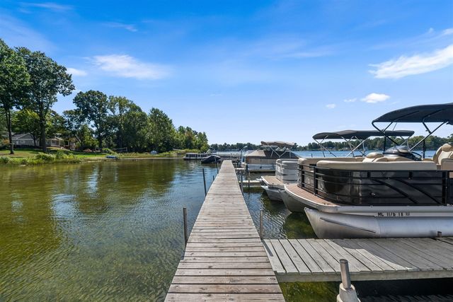 43618 Carla Drive, Paw Paw, MI 49079