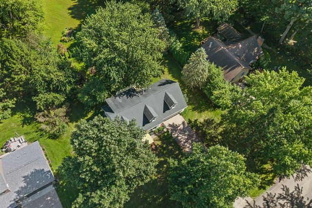 43618 Carla Drive, Paw Paw, MI 49079