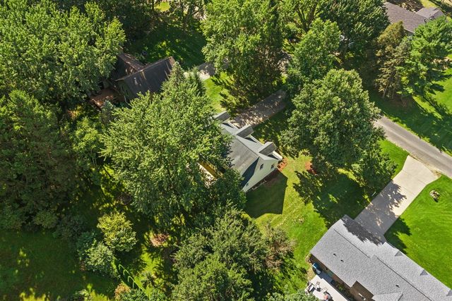 43618 Carla Drive, Paw Paw, MI 49079