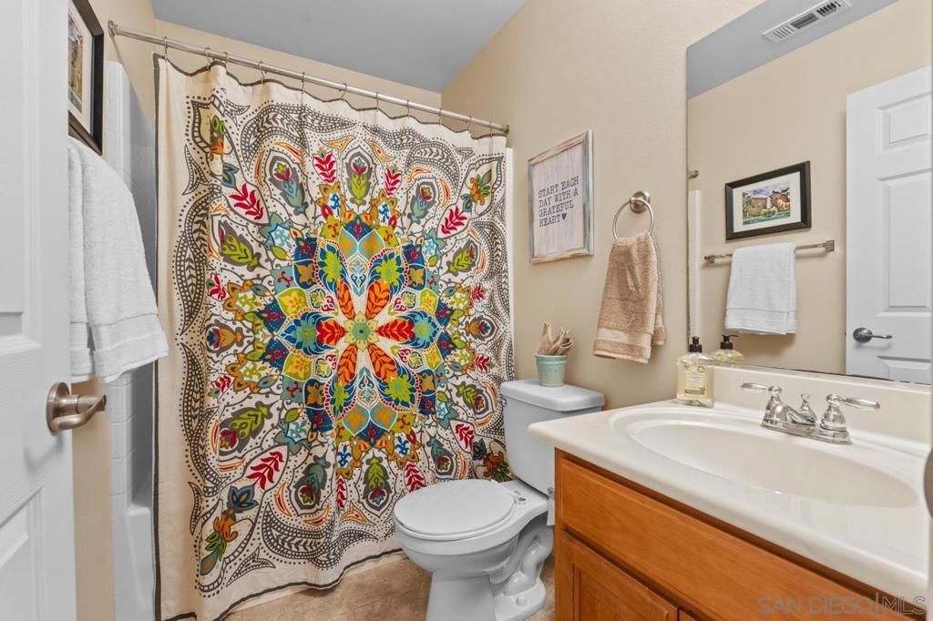 Image 26 of property listing at 1305 Isabella Way, Vista, CA 92084