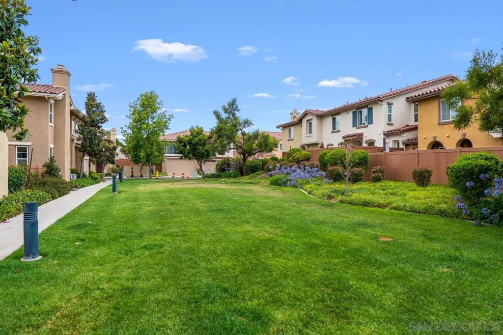 Image 29 of property listing at 1305 Isabella Way, Vista, CA 92084
