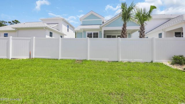 1529 Coastal Cove Ln, Calabash, NC 28467