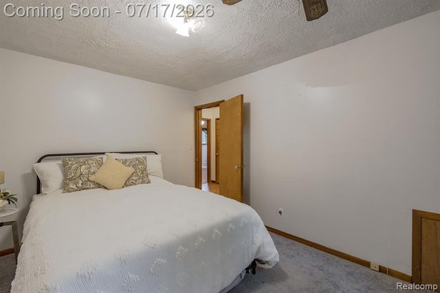 5511 Wright Drive, Troy, MI 48098