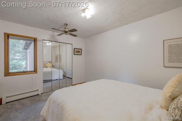 5511 Wright Drive, Troy, MI 48098