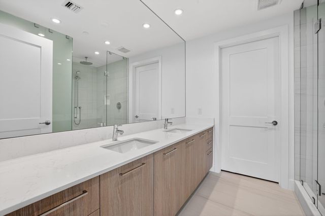 151 N Seabreeze Boulevard 1803-E, Fort Lauderdale, FL 33304