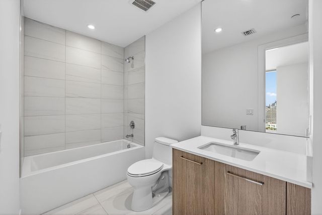 151 N Seabreeze Boulevard 1803-E, Fort Lauderdale, FL 33304