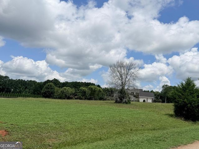 15 Meadow View Court, Social Circle, GA 30025