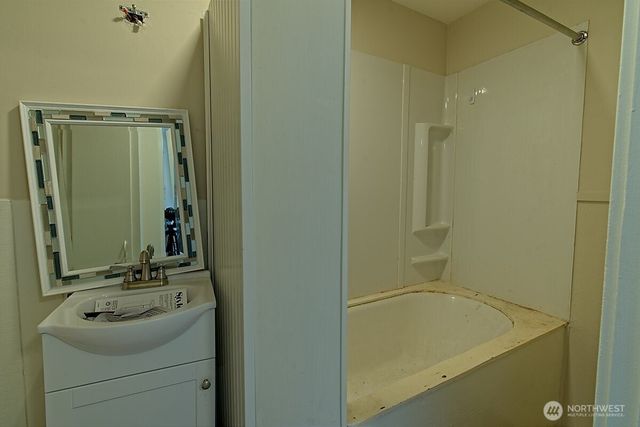1125 W Ninth Street, Port Angeles, WA 98363