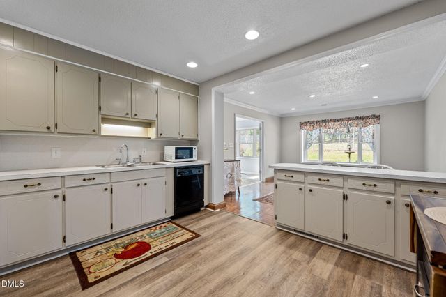 323 Shannon Drive, Eden, NC 27288