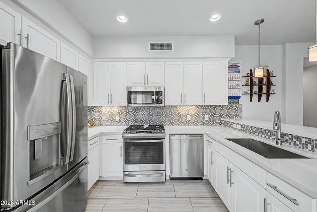 17850 N 68TH Street 3072, Phoenix, AZ 85054