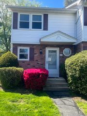 55 Empire St 52, Chicopee, MA 01013