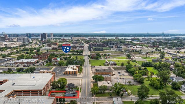 2846 TRUMBULL Street, Detroit, MI 48216