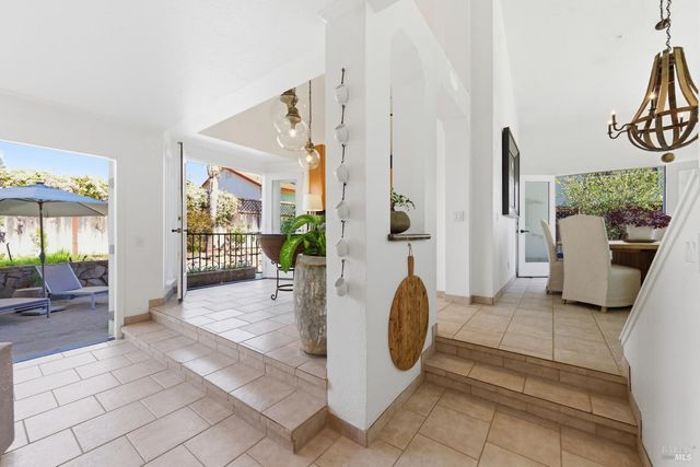 2442 wine country Ave, Napa, CA 94558