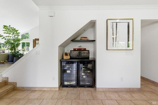 2442 wine country Ave, Napa, CA 94558