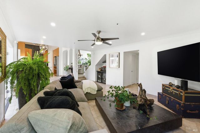 2442 wine country Ave, Napa, CA 94558