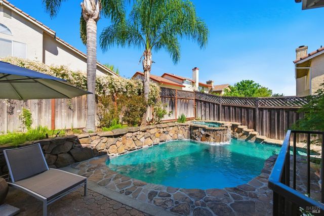 2442 wine country Ave, Napa, CA 94558